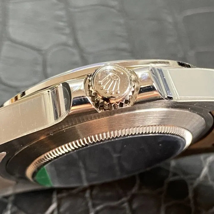 Explorer II Multiple dial options 42mm