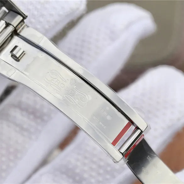 GMT Master 2 Silver Coke 40mm