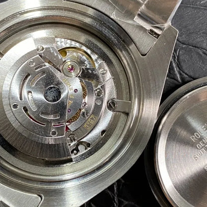 Explorer II Multiple dial options 42mm