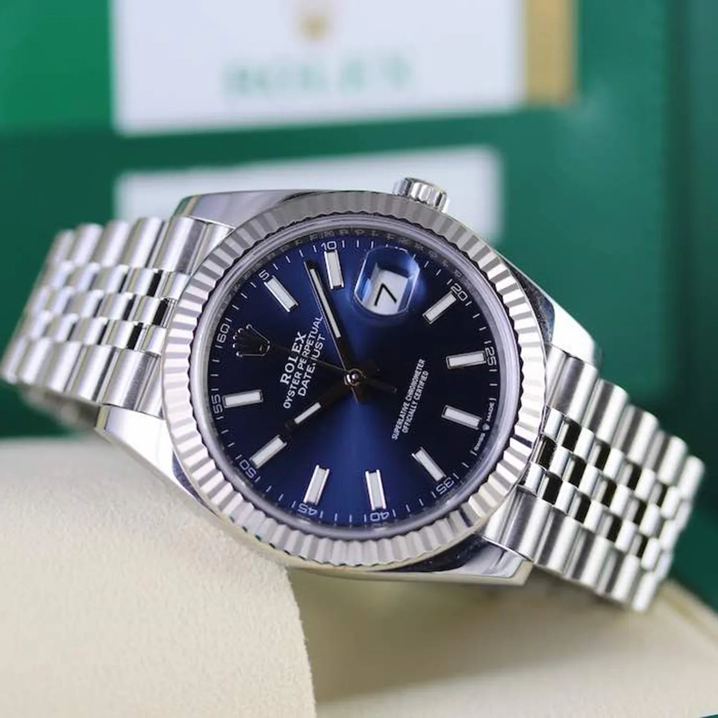 Datejust 41mm Oystersteel and white gold Bright Blue Dial 126334-0002